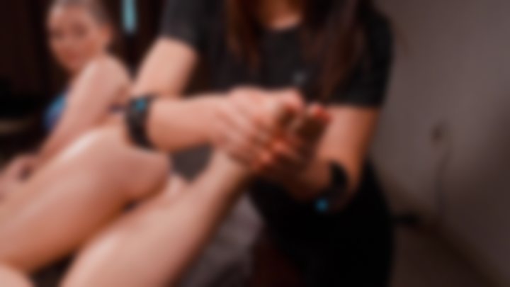 OIL LEG MASSAGE — ANNA × ANNA | PART 2 💧  — Massage Queens