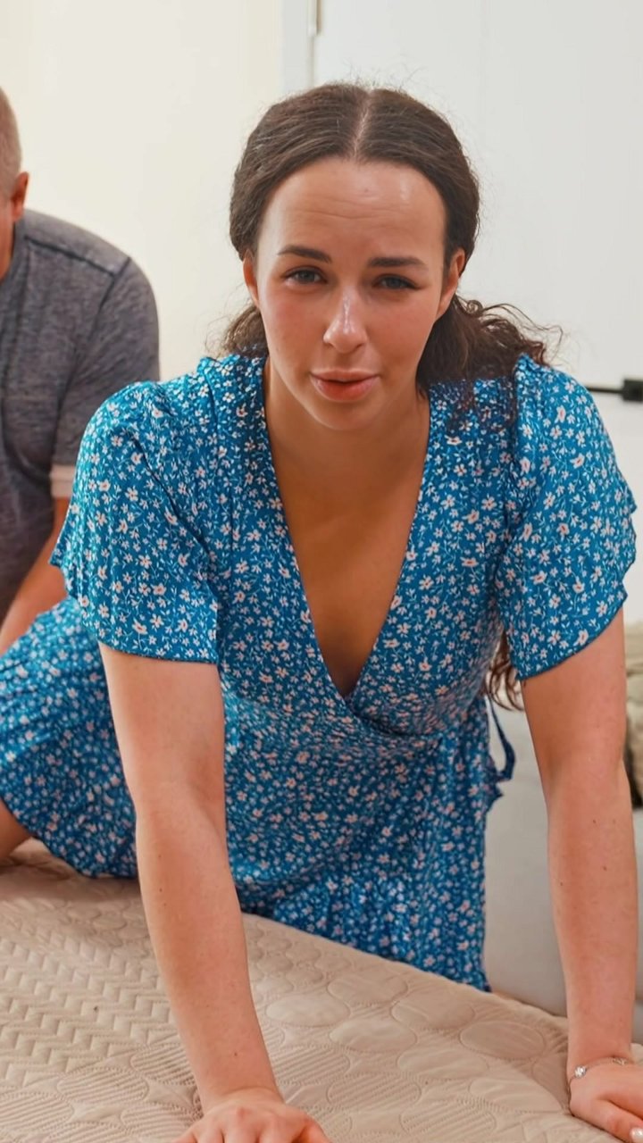 A runner came in with a burning ache down her IT-band after every run. We used this guided quadruped hip mobilization to decompress her lumbar spine and release the deep gluteal muscles causing the nerve irritation. She walked out without the sharp pain. 