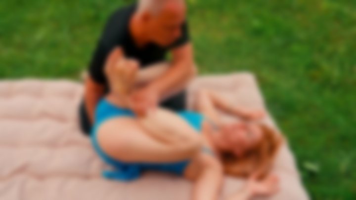 CHIROPRACTIC STRETCHING 🔥 — MAKSIM HELPS TANYA OUTDOORS 🫦 | DEEP RELEASE — YOGA QUEENS