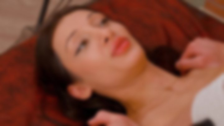 COZY HOME MASSAGE | Boris Massages Marceline (Pajama Session) — YOGA QUEENS
