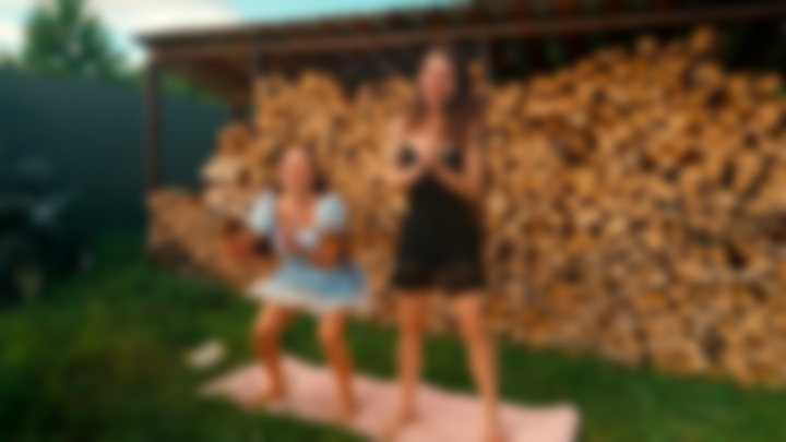 ACTIVE STRETCHING & YOGA 💋 — LOVINA AND KRISTINA | PRIVATE OUTDOOR FLOW 🌿 — YOGA QUEENS