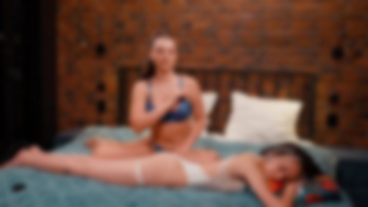 RELAXING MASSAGE — ANNA × KRISTINA | BED SESSION — Massage Queens