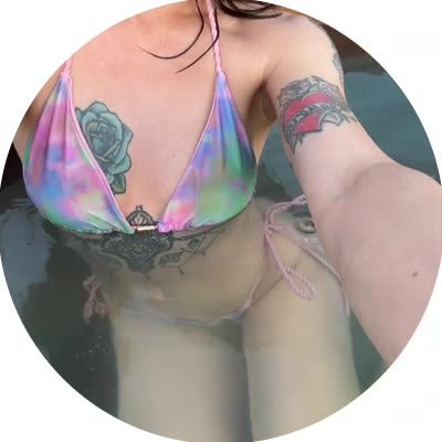 FREE VIDEO — MY LITTLE POV IN THE HOT TUB 💦💗 — Lovina Lady