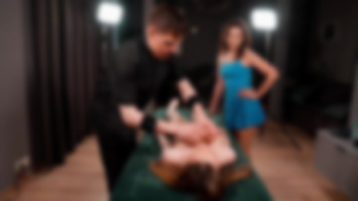 I'M HELPING BORAH! DO YOU LIKE THAT? — Queen Anna