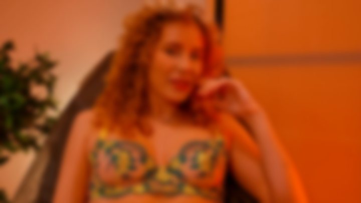 WARM OIL LEG MASSAGE 🔥 ANNA ON LUNA | SENSUAL SPA RELAX 💋 — Massage Queens