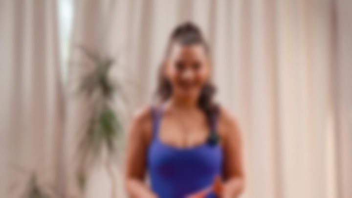 HOME FLEXIBILITY TRAINING WITH ANYA | ACTIVE BAND STRETCHING — YOGA QUEENS