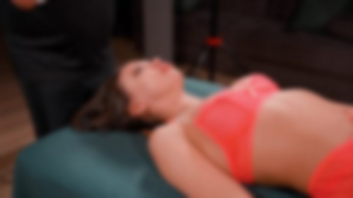 RELAXING MASSAGE FOR MARINA | A Dress, a Couch, and Expert Hands — YOGA QUEENS