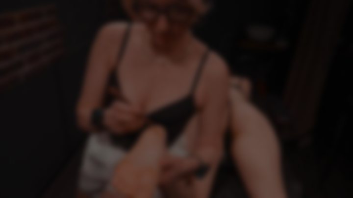 FOOT MASSAGE 🔥 — TANYA ON MARIA MIST 💋 | INTIMATE SENSUAL SESSION 🥵 — Massage Queens