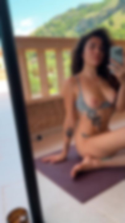 AESTHETIC SUNBATH — NU 18+ KARA | UNDER THE WARM LIGHT — The Art of Touch