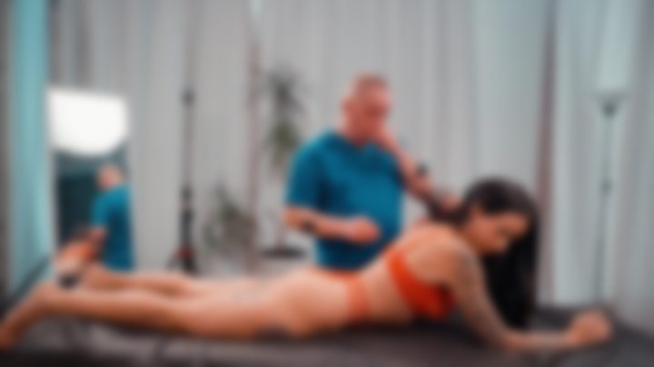 FULL BODY DEEP MASSAGE | Maxim’s Home Treatment for Oksana — YOGA QUEENS