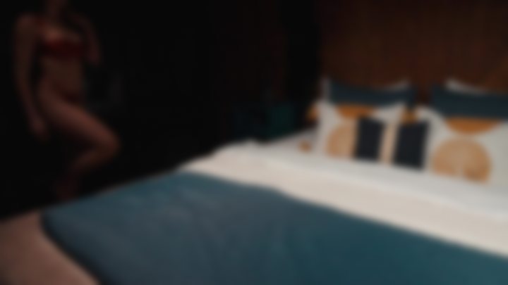 BED STRETCHING — KRIS | SOLO SESSION 🛏️  — Massage Queens