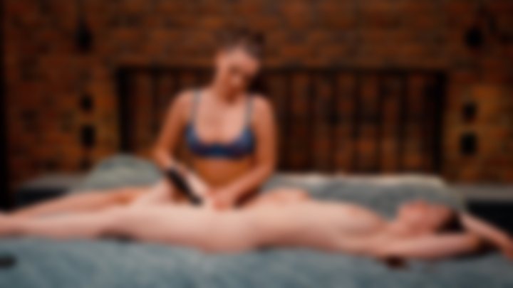JULIA’S GENTLE TOUCH 💖💆‍♀️ ASMR FULL BODY MASSAGE FOR ANNA ON THE BED 💋🖤 PART 1 — The Art of Touch