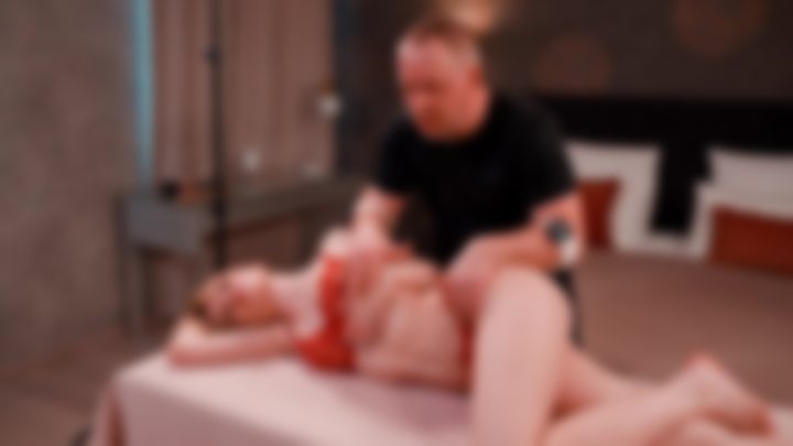 MAX’S SULTRY LINGERIE MASSAGE FOR ANNA: CHAPTER 2🍑😍 — Aura Touch