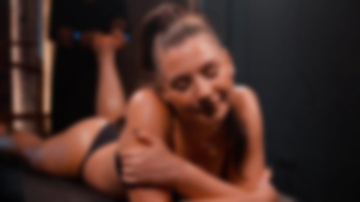 SENSUAL ESCAPE: TEMPTING EBONY ANGEL'S RELAXATION MASSAGE FOR PLEASURE 💫💆🏾‍♀️ — Queen Anna