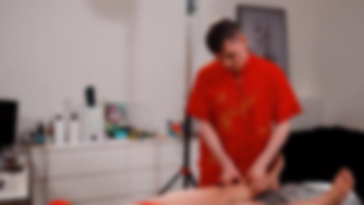 RELAXING MASSAGE — BORIS × MARINA | TABLE SESSION — Massage Queens