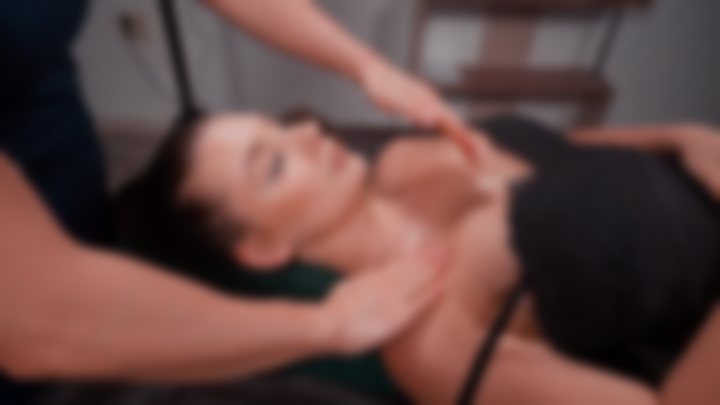 Oksana Gives Me a Breast Massage — Queen Anna