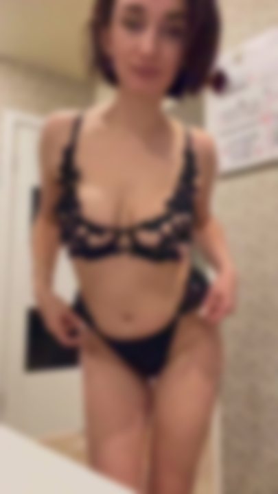 AESTHETIC POV — MARIA | PLAYFUL LOOK SESSION — Maria Mist