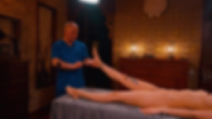 🍓 (18+) WANT TO SEE HOW ROXY GETS A PLAYFUL TICKLE MASSAGE? 🖤 NU — ASMR Massage