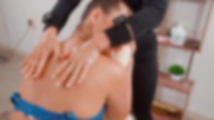 I GET A VERY BEAUTIFUL OIL MASSAGE — Queen Anna