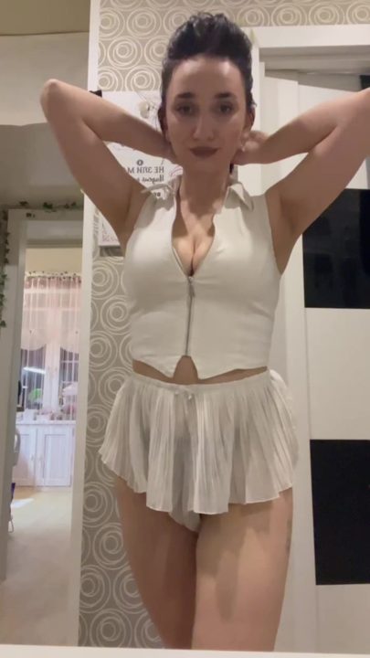 🎀 FREE VIDEO POV MIRROR MOMENT — MARIA — Maria Mist