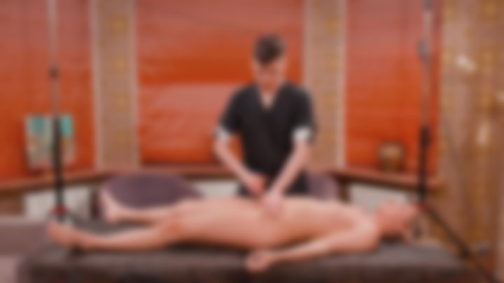 MARK GIVES NU MASHA A DELIGHTFUL NU RUBDOWN 🔥👅 — Aura Touch