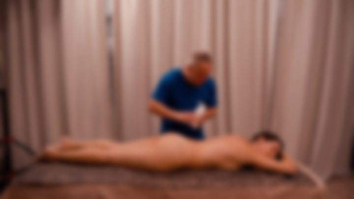 DEEP TISSUE & CHIROPRACTIC ADJUSTMENT — NU 18+ MAX × HELENA   — The Art of Touch