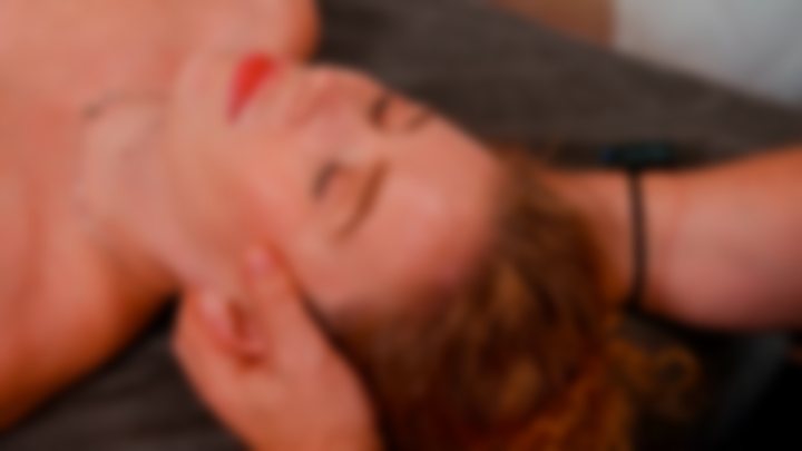 CHIROPRACTIC ADJUSTMENT 🔥 FOR LUNA BY KOSTIK 🍓 NU 18+ 🍒 — Massage Queens