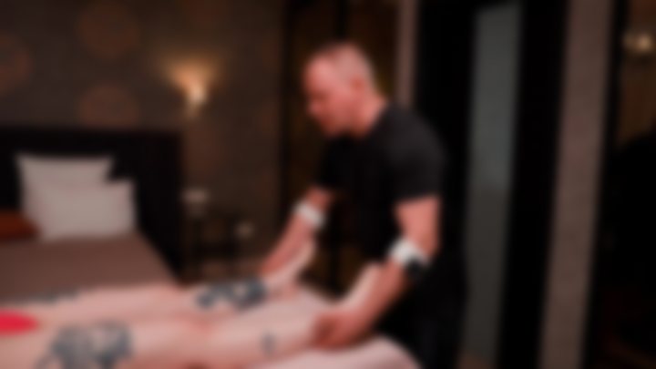 DEEP TISSUE MASSAGE FOR ELZA - PART 1 (ASMR) — Massage Queens